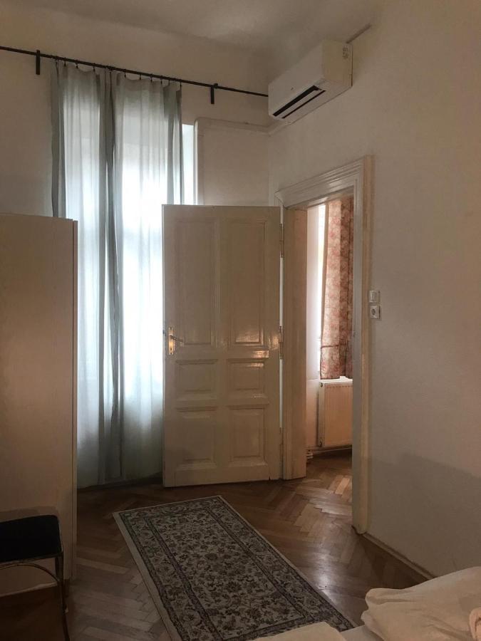 Appartement Ac With Free Parking At Acacia St, Center Budapest